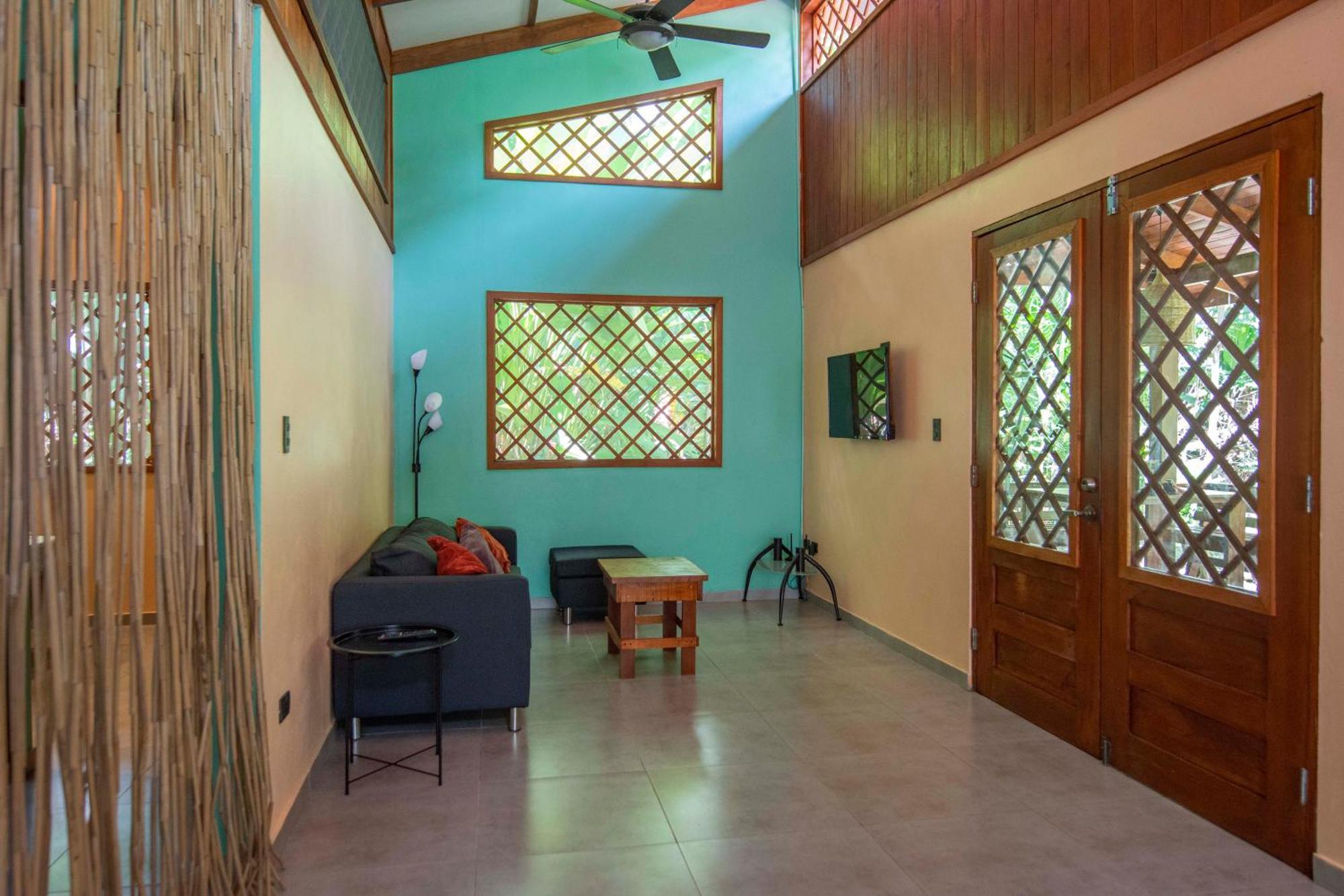 Villa Pina Dorada Dependencia Del Hotel Casa Merlin Puerto Viejo de Talamanca Bagian luar foto