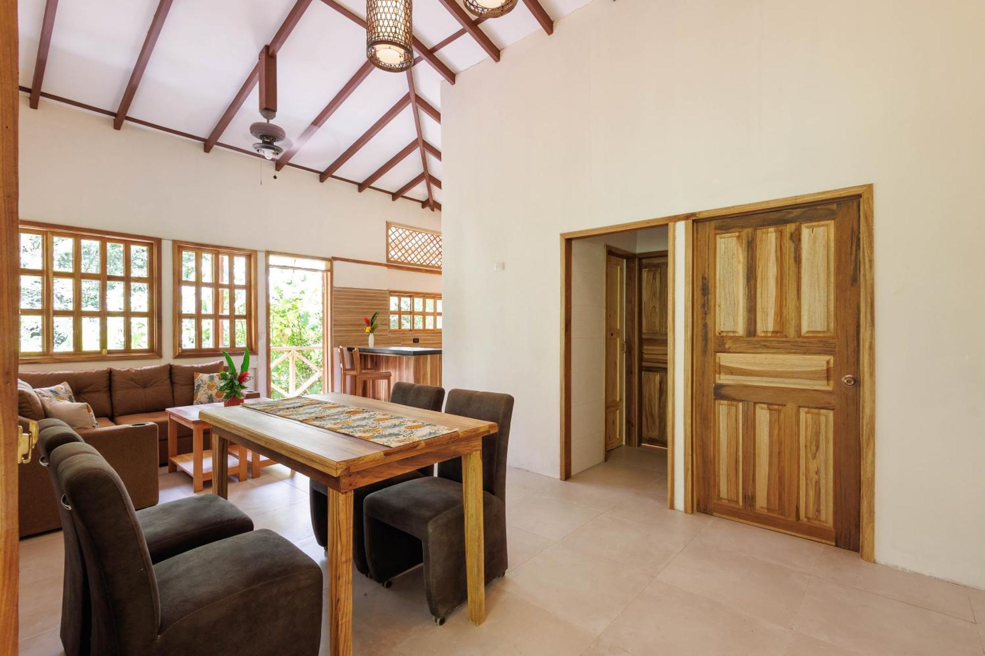 Villa Pina Dorada Dependencia Del Hotel Casa Merlin Puerto Viejo de Talamanca Bagian luar foto